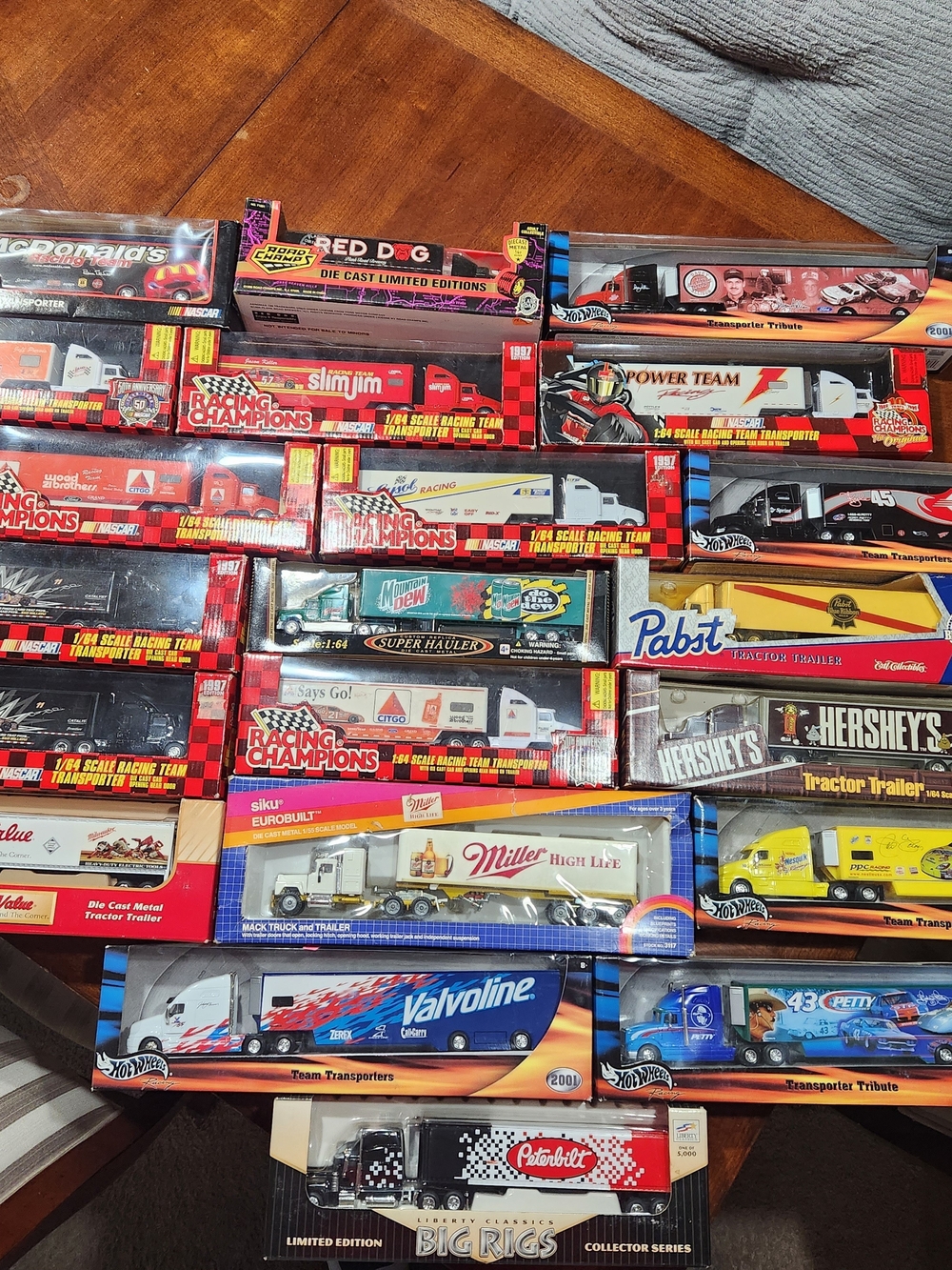 21 Sponsored Transporter Truck Collection